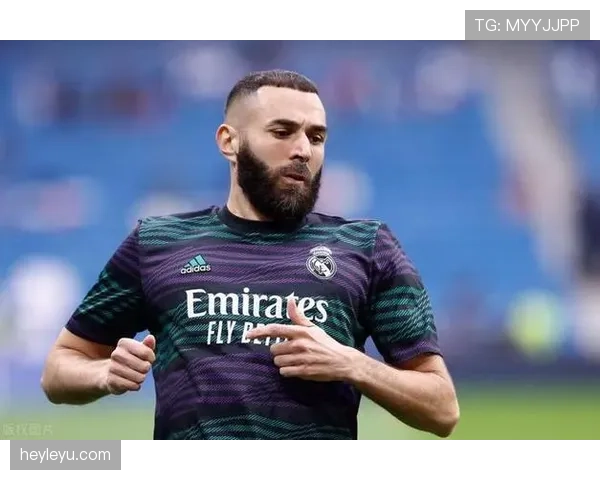 本泽马 vs 凯恩：终结效率与战术角色差异